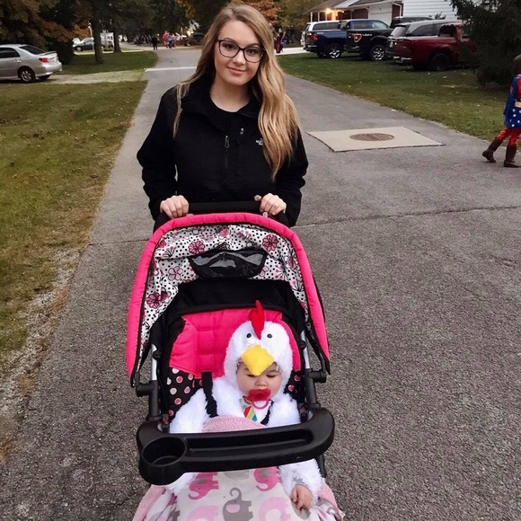 Meet your Posher, Lexi - Picture 1 of 1